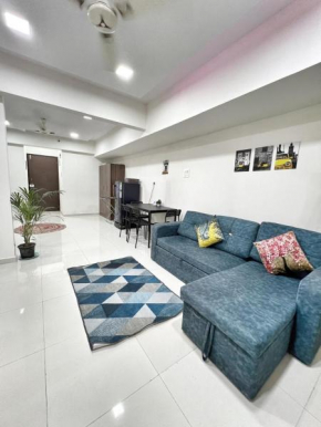 Studio Apartment 1 BHK near Kokilaben Ambani Hospital